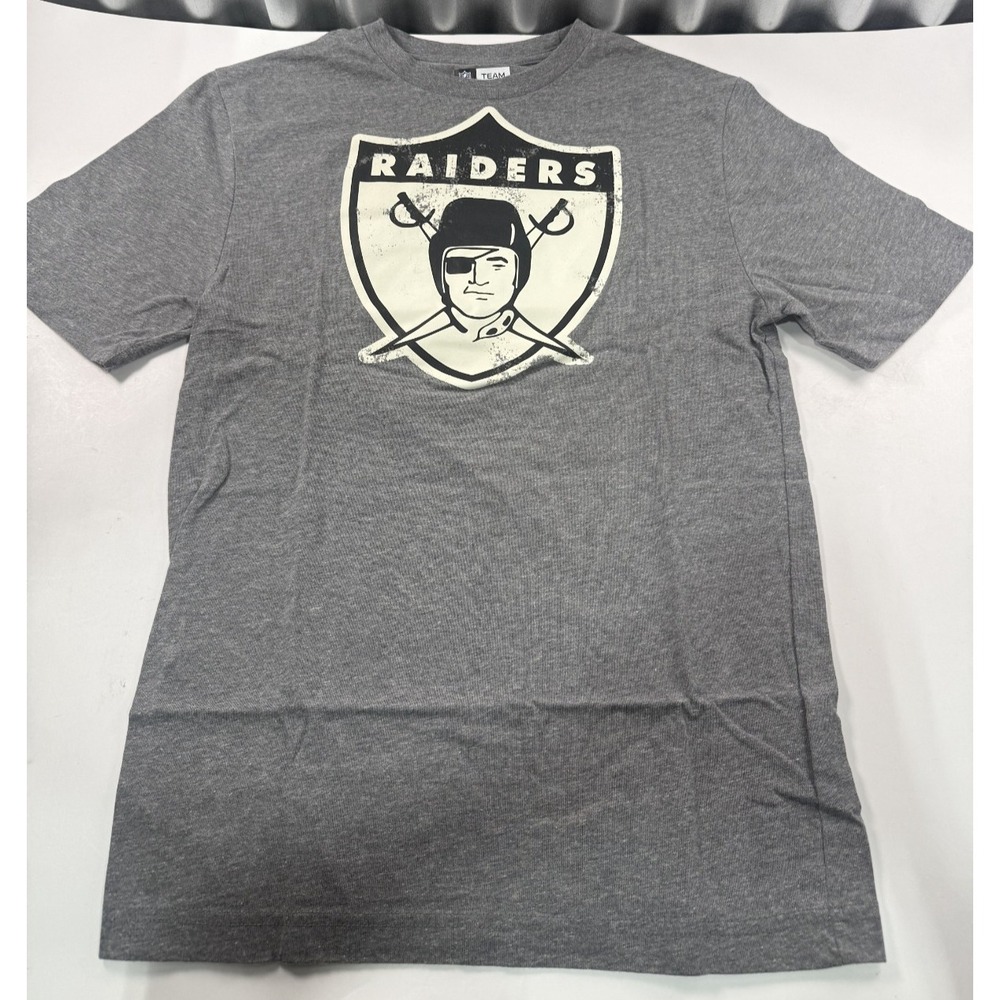 NFL Team Apparel Las Vegas Raiders Gray Graphic T-Shirt Men's Size S
